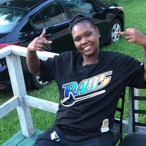 Meet your Posher, Maya